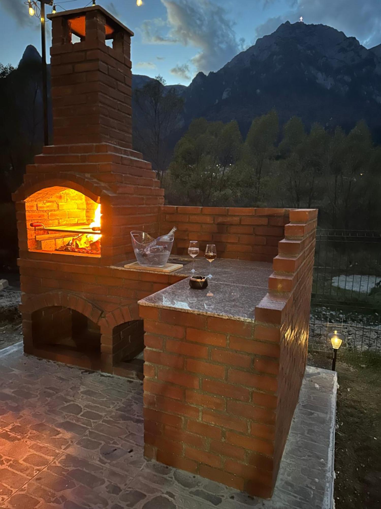 Ama Garden Apartment Szászbuda Kültér fotó